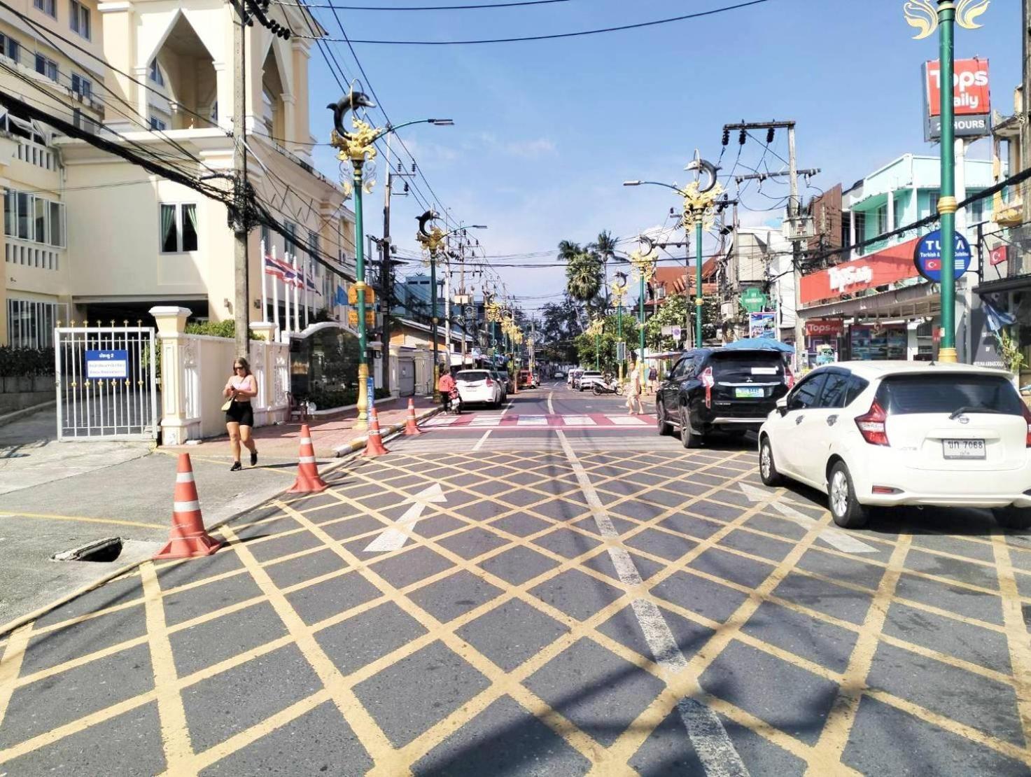 Beachwalk Minotel Patong ภายนอก รูปภาพ