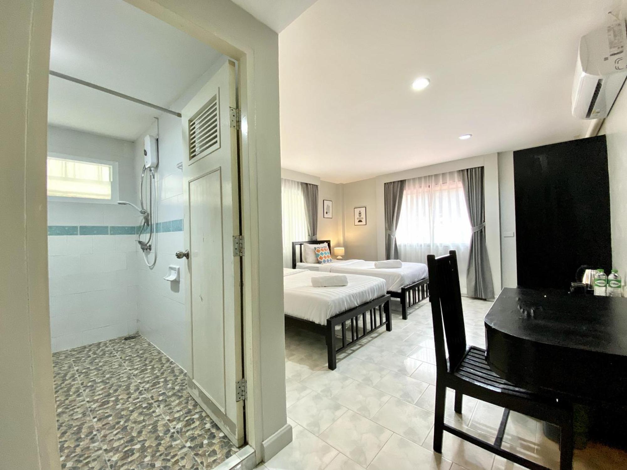 Beachwalk Minotel Patong ภายนอก รูปภาพ
